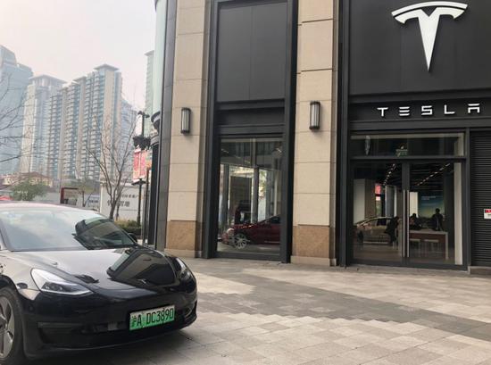 特斯拉中国快跑：不赚钱也要先圈地 不排除日后涨价