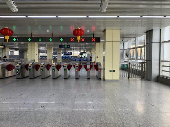 疫情期间关于裁员的7个故事:企业无奈 员工不甘