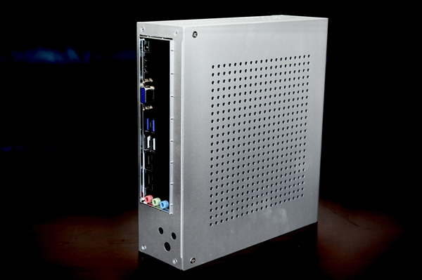 国产兆芯飞腾CPU、整机大促销：媲美i5的八核只需1999元