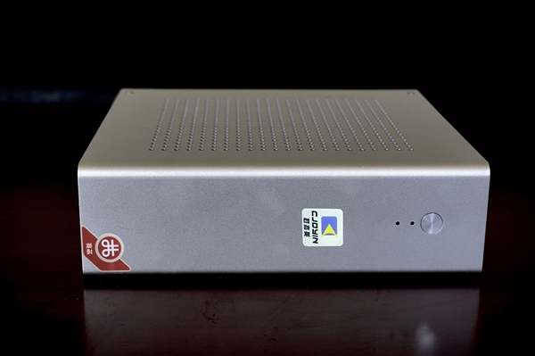 国产兆芯飞腾CPU、整机大促销：媲美i5的八核只需1999元