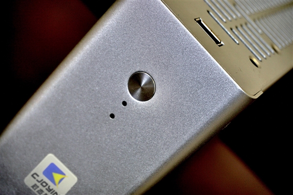 国产兆芯飞腾CPU、整机大促销：媲美i5的八核只需1999元