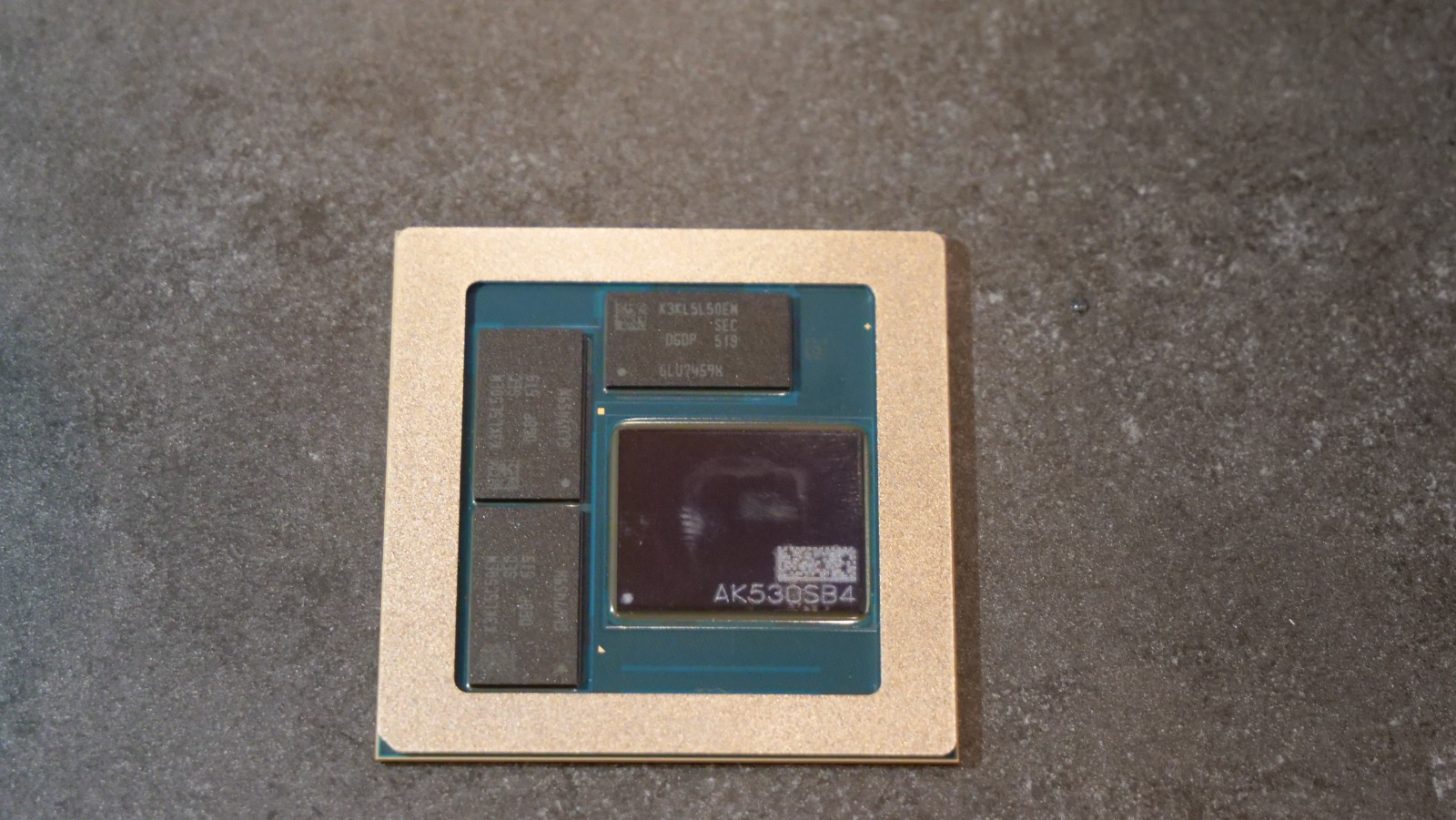 Snapdragon-X2-Elite-Extreme-die-package-3-1456x820.jpg