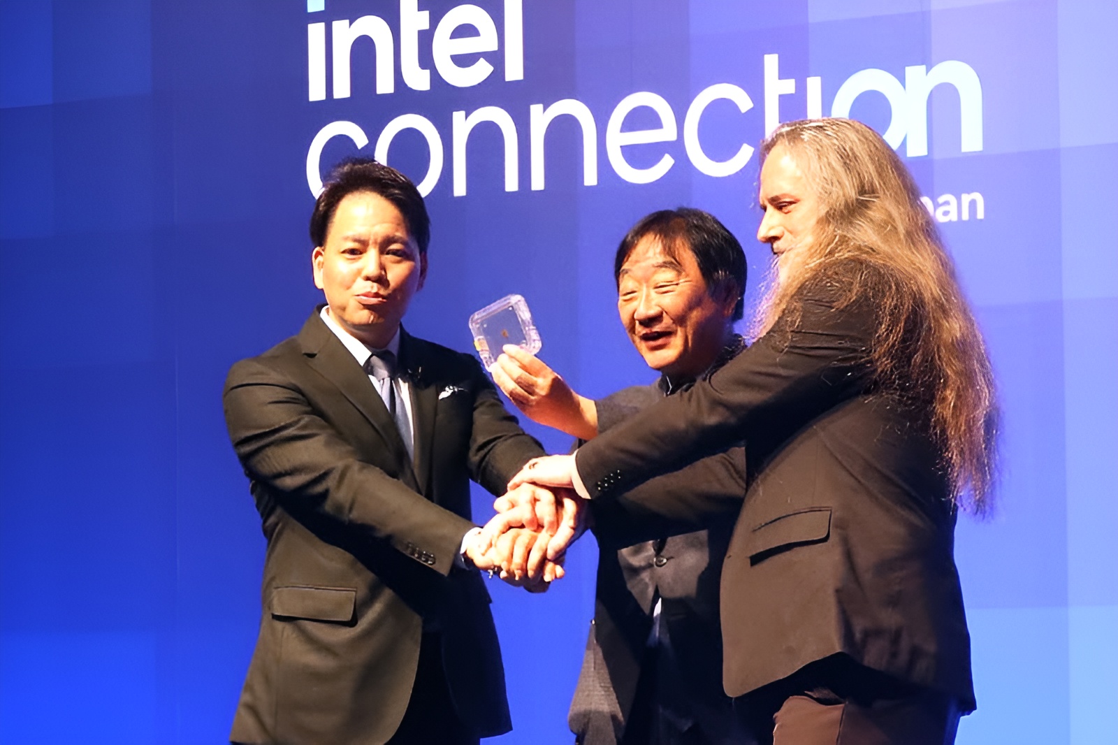 Intel-SoftBank ZAM Gets Japan Gov Funding Boost