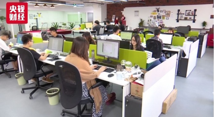 李子柒年赚1.6亿跑赢六成A股公司！背后赚大了的还有他们