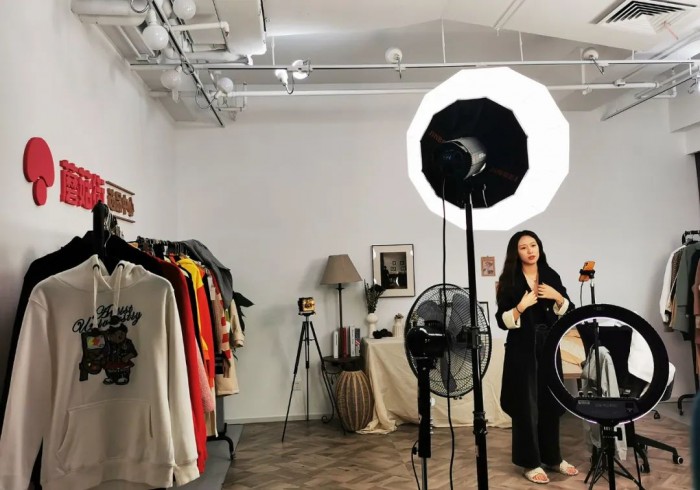 多地抢主播：购房最高补贴50万，还能成为“国家级领军人才”